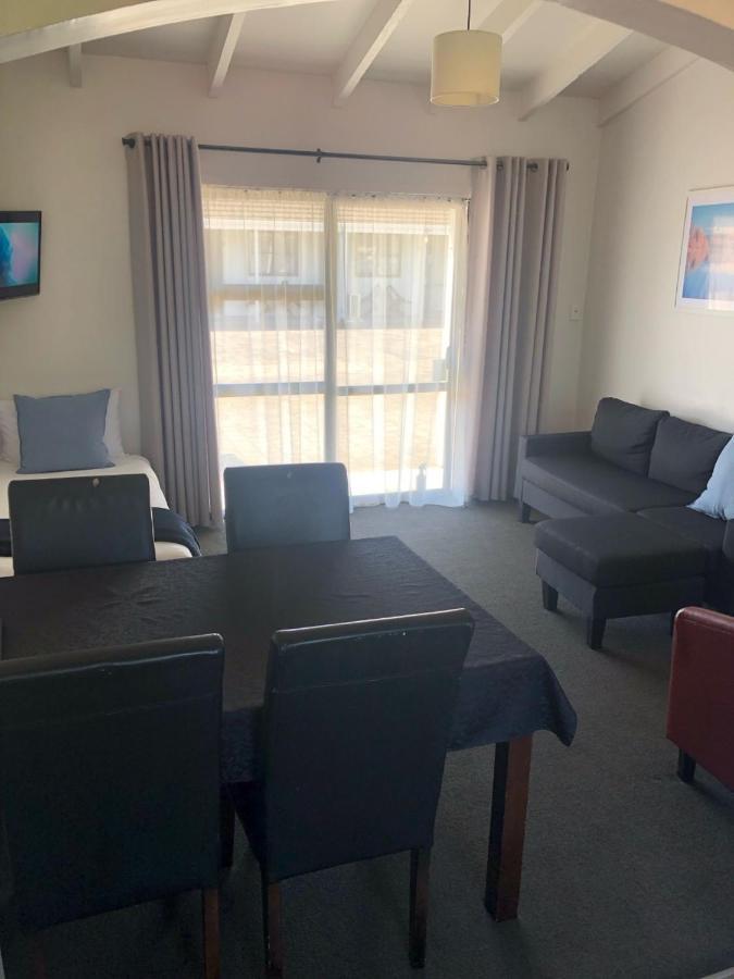 Rosetown Motel Te Awamutu Exterior photo