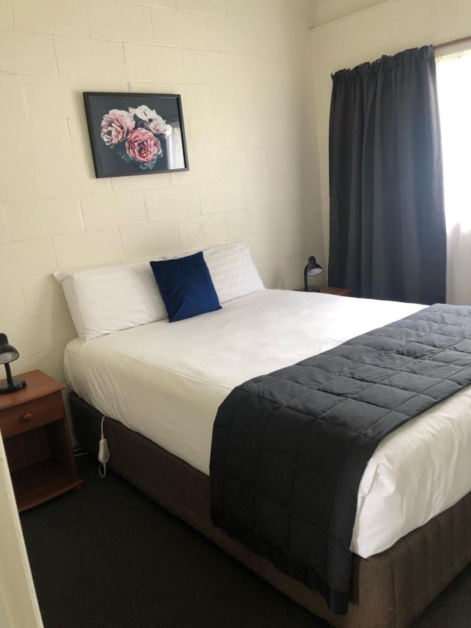 Rosetown Motel Te Awamutu Exterior photo